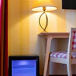 Delambre Hotel 3*