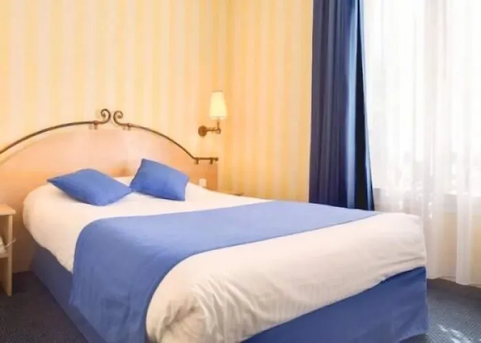 Delambre Hotel