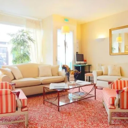 Hotel Delambre Parijs