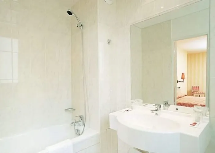 Hotel Delambre Parijs