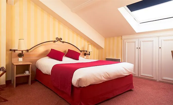 Delambre Hotel