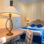 Delambre Hotel