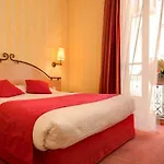 Delambre 3* Paris