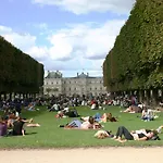 Hotel Delambre Paris
