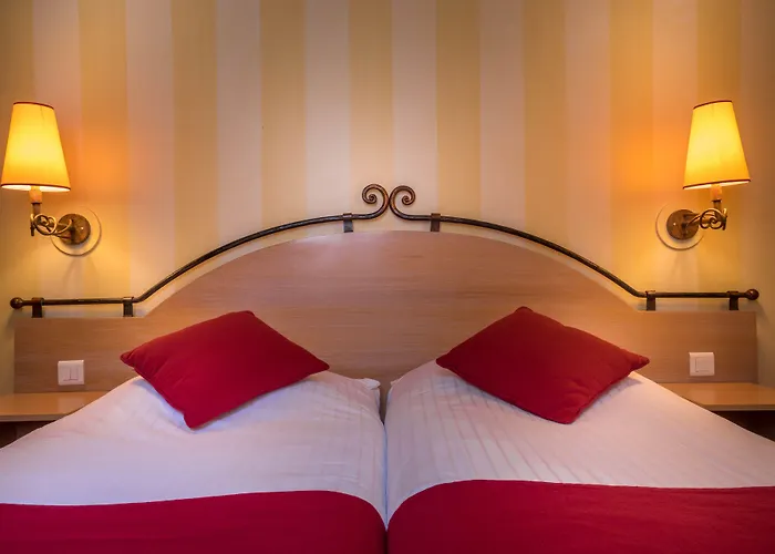 Delambre 3* Paris
