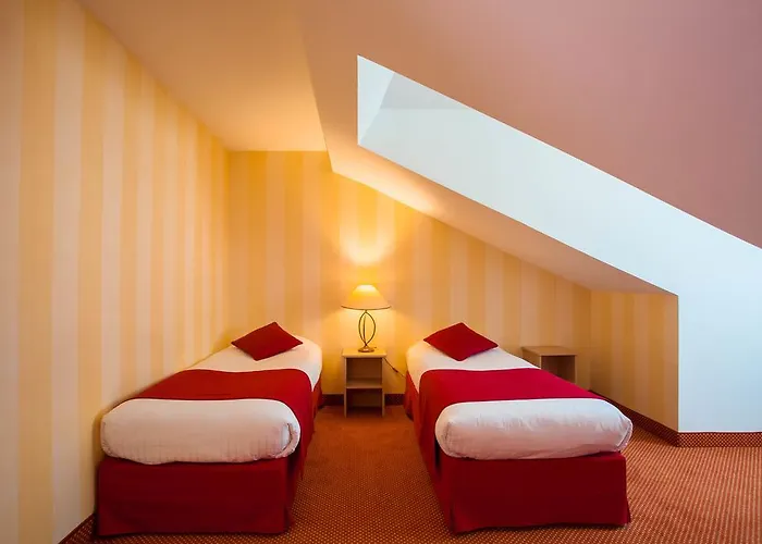 Hotel Delambre 3*